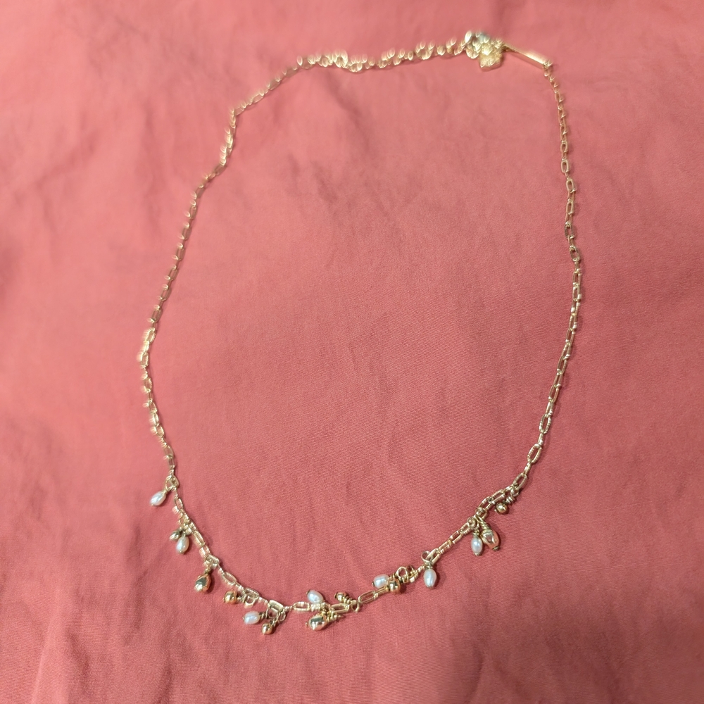 Kendra Scott Gold Necklace with Elegant Pearl Accents